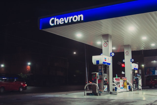 Shell vs Chevron: Who Has the Better Gas?